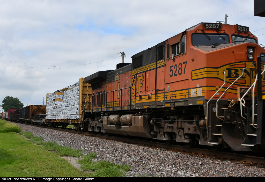 BNSF 5287 Roster shot